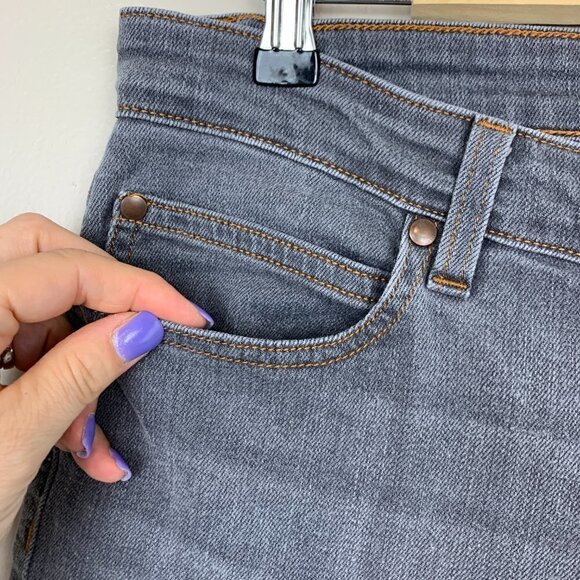 Eileen Fisher Grey Washed Mid-Rise Skinny Organic Cotton Jeans Size 10 - Picture 3 of 9